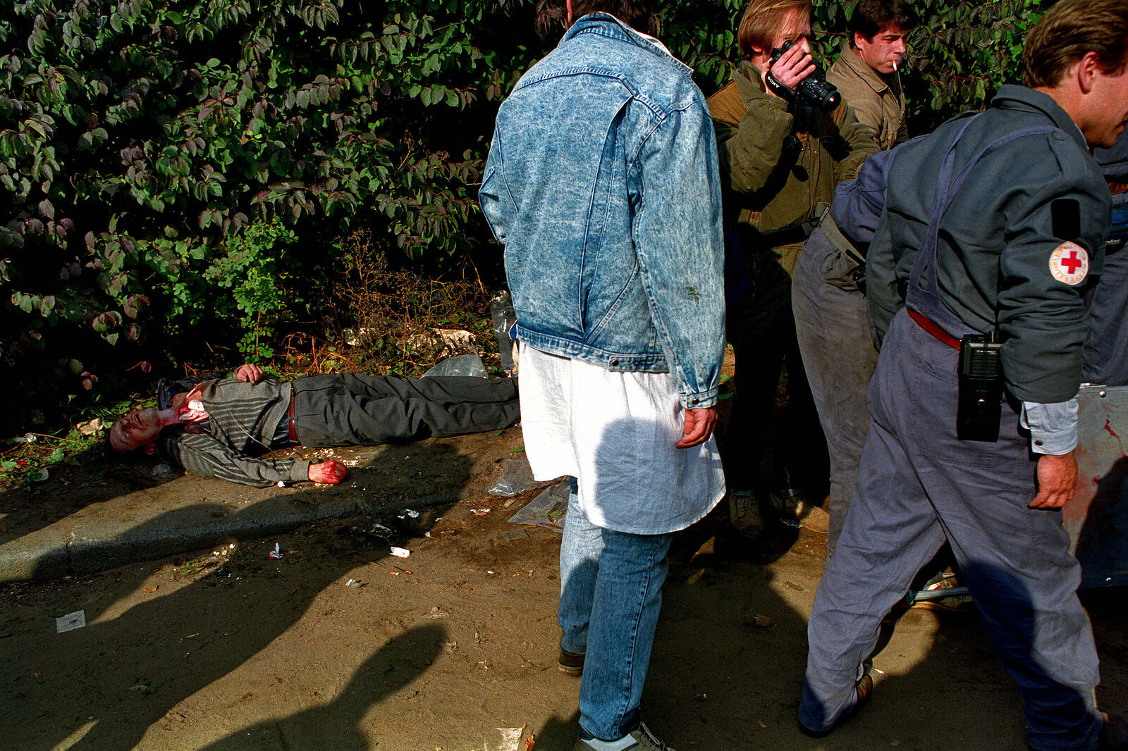 ƒата съемки: 1993-10-05
«аголовок: C 3 по 4 окт€бр€ 1993 года в ћоскве.
јвтор: ћамонтов —ергей
ќписание: ћосква. Ќеудачна€ попытка переворота. ‘ото —ерге€ ћамонтова (»“ј–-“ј——)
√ород: ћосква
—трана: –оссийска€ ‘едераци€