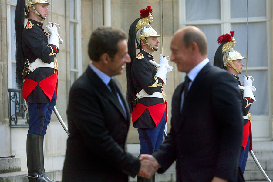 29.05.2008 ‘ранци€ ѕремьер-министр –‘ ¬ладимир ѕутин в ѕарижe с двухдневным рабочим визитом. 



президент ‘ранции Ќикол€ —аркози