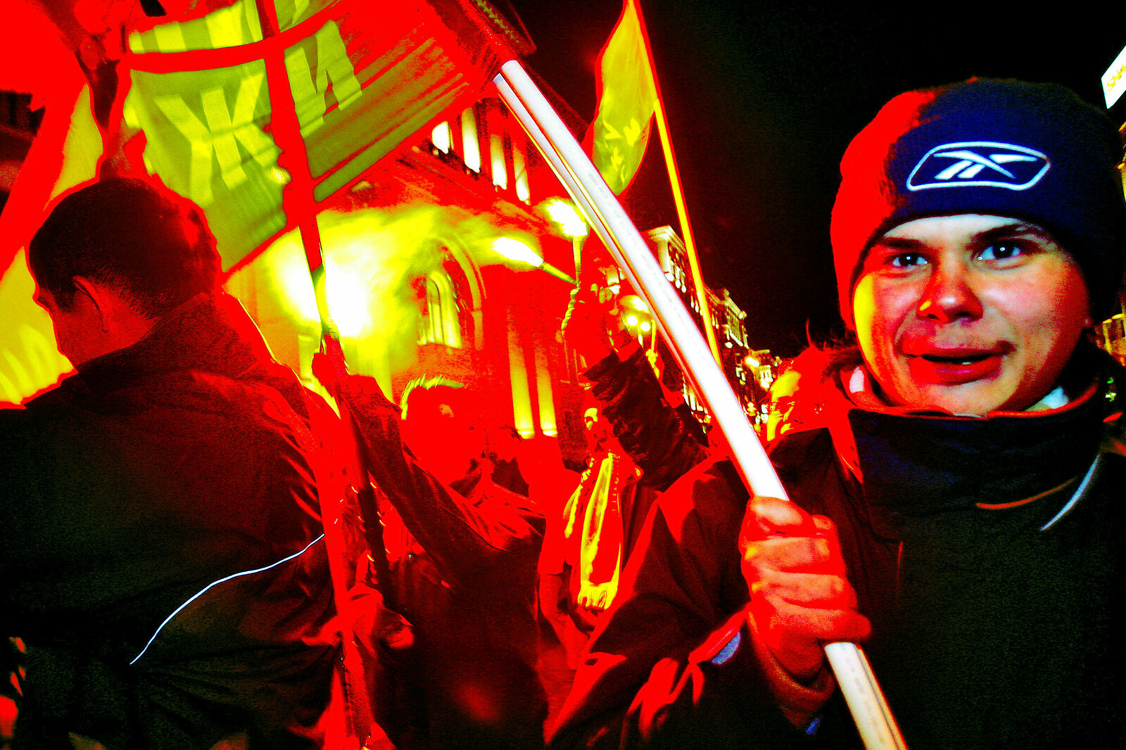 Марш левых сил, посвященный 90-летию октябрьской революции.    Пушкинская пл.